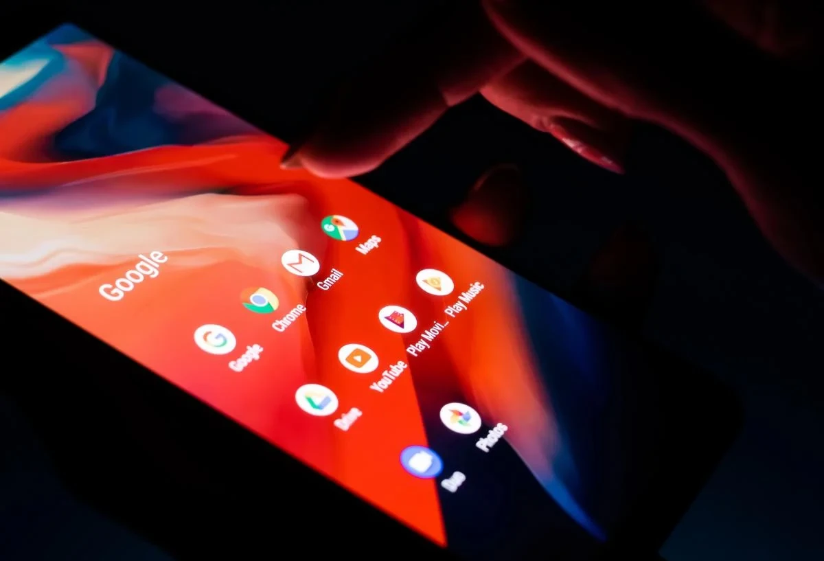 На Android номер SIM пов’язується з профілями Google за замовчуванням