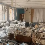 Зруйнована будівля внаслідок російської атаки по Слов'янську, 13 жовтня 2026 року